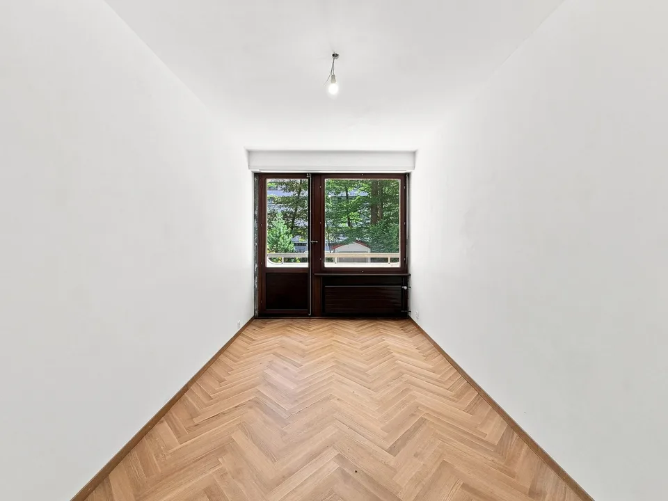 Appartement rénové avec balcon – Route de Florissant, Genève – photo 11 sur 13