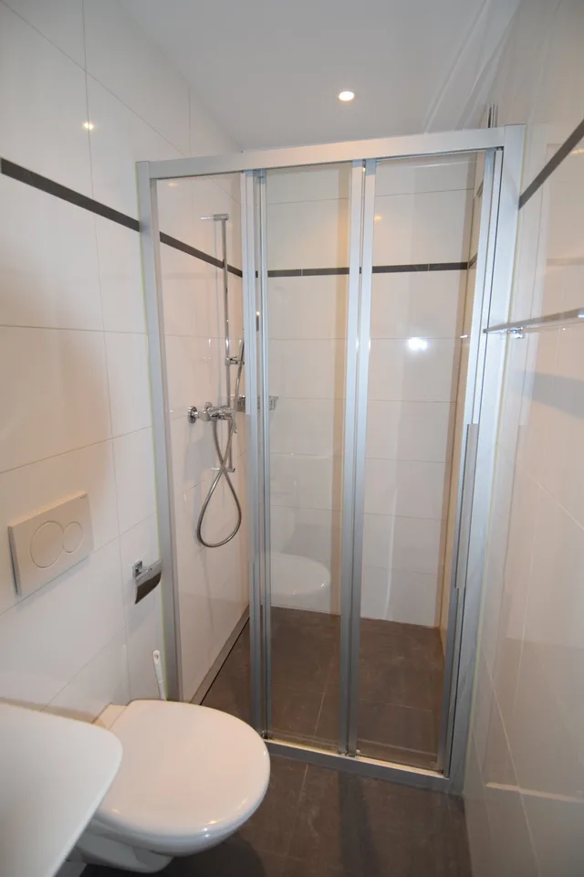 Spacious 4.5 room apartment with covered balcony