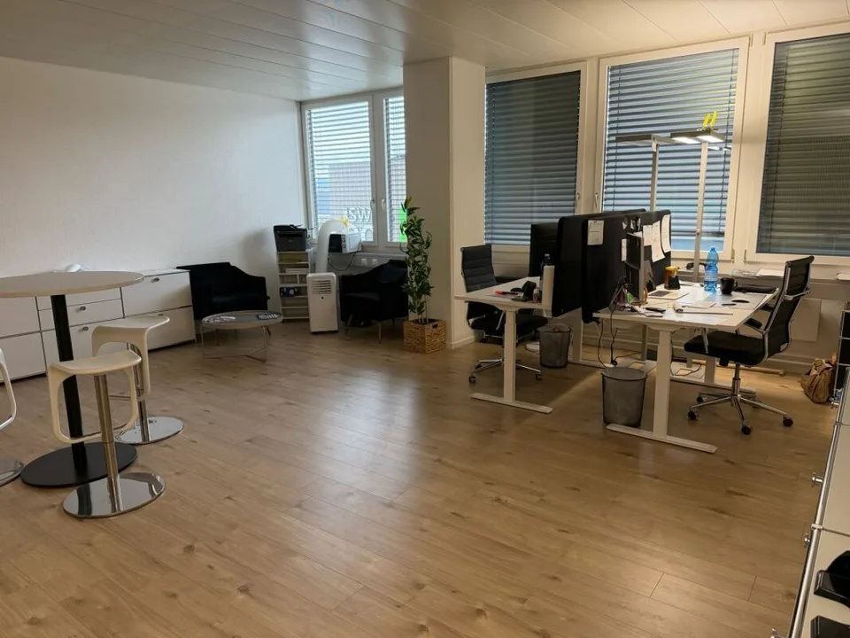 Ufficio moderno & completamente attrezzato – foto 6 di 8