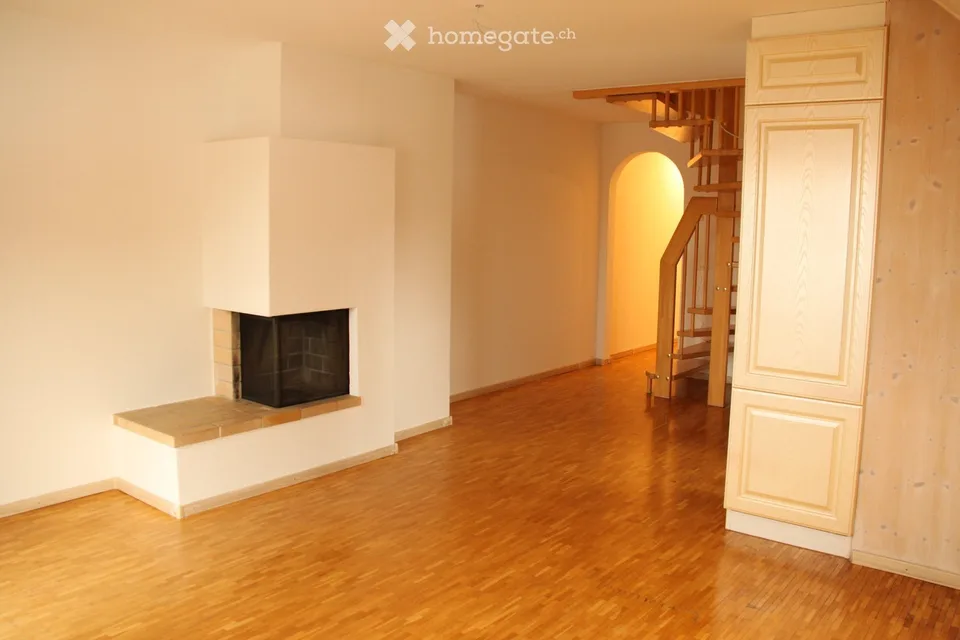 Charmante 5-Zimmer-Maisonette-Wohnung in Hittnau