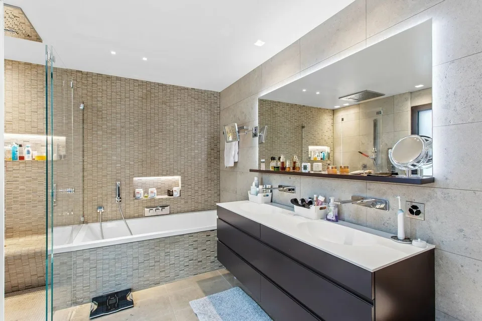 Eine der berühmtesten Adressen! Luxuriöses Anwesen im contemporary-Stil – Foto 12 von 26