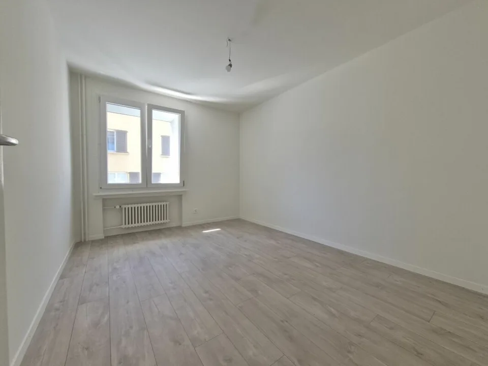 Komplett renoviert! 4.5 Zimmer im 1. Stock – Foto 4 von 6