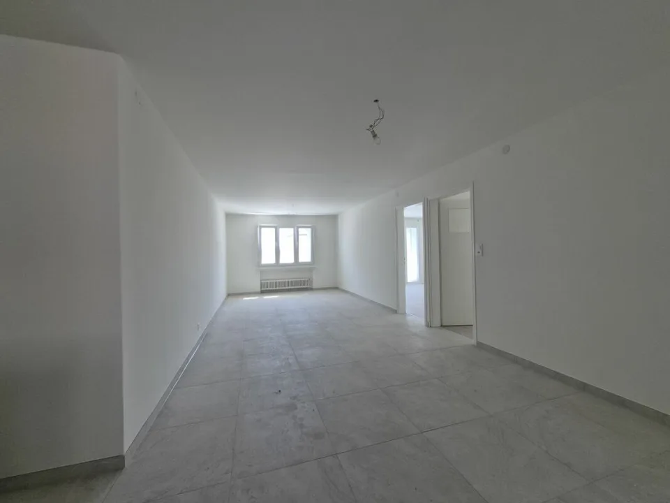 Komplett renoviert! 4.5 Zimmer im 1. Stock – Foto 5 von 6