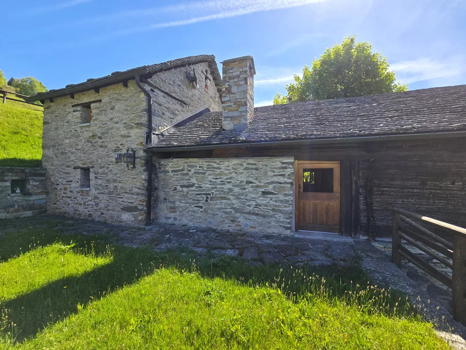 schönes Berghaus mit grossem Land und herrlichem Panoramablick – foto 6 di 30