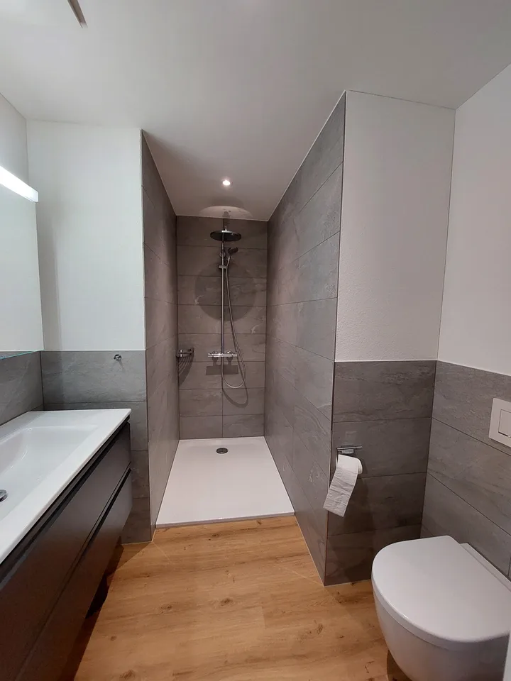 Appartement charmant avec beaucoup d'espaces verts, moderne et familial