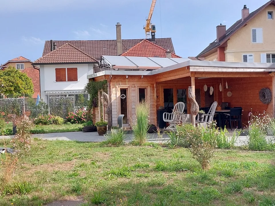 Appartement charmant avec beaucoup d'espaces verts, moderne et familial