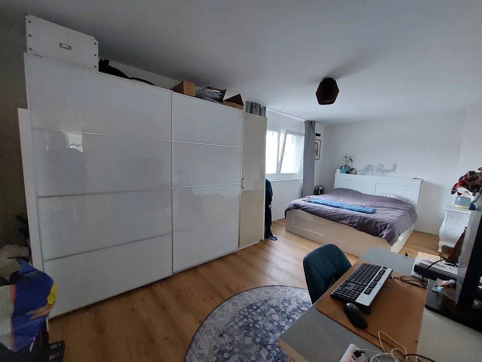 Appartement charmant avec beaucoup d'espaces verts, moderne et familial