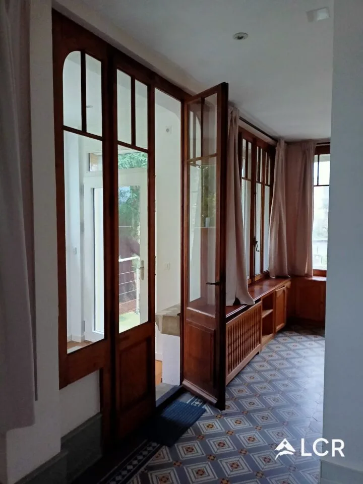 Schöne 3-Zimmer-Wohnung / 1 Schlafzimmer / 1 Badezimmer / 1 Balkon / 1 Garten / Parkplatz