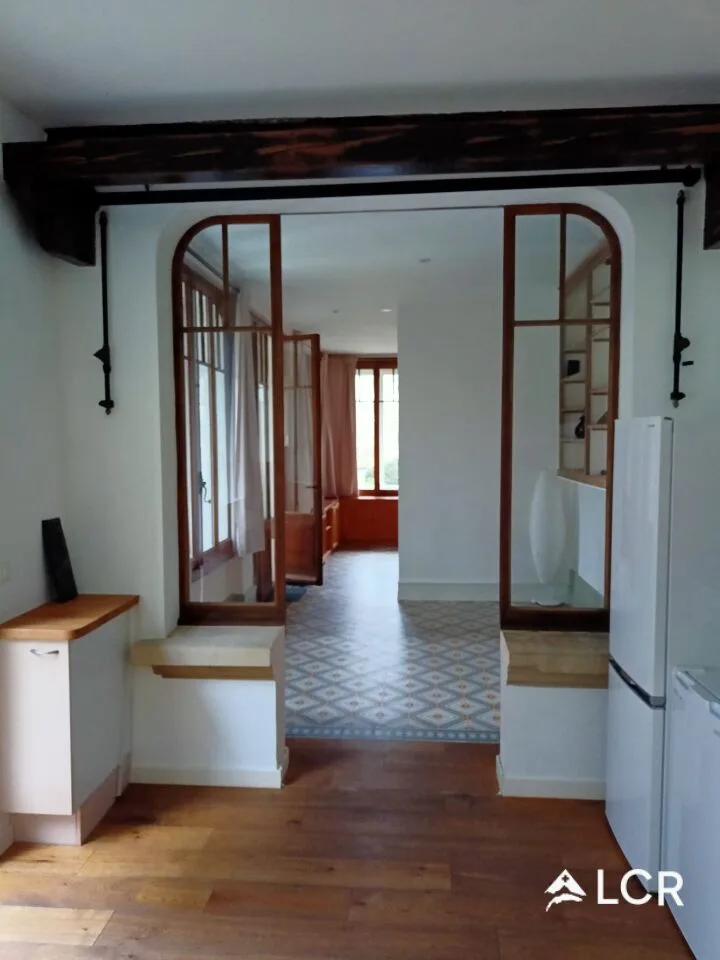 Schöne 3-Zimmer-Wohnung / 1 Schlafzimmer / 1 Badezimmer / 1 Balkon / 1 Garten / Parkplatz