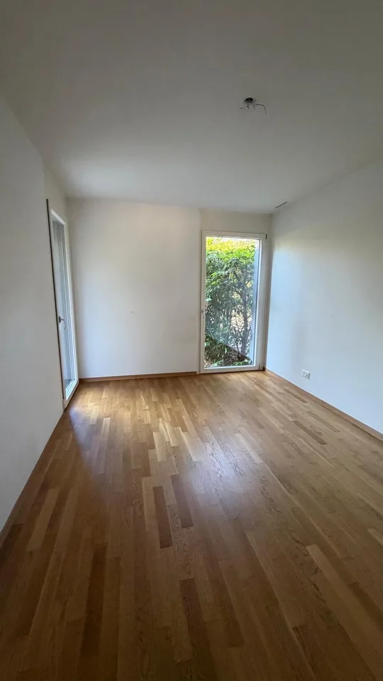 Bel appartement contemporain avec jardin