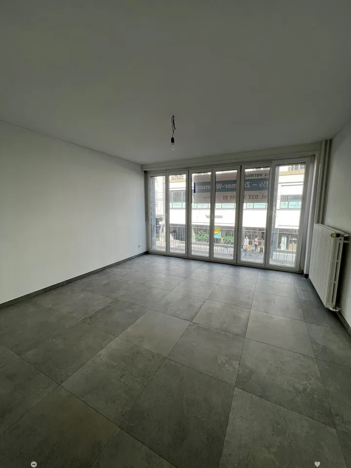 Appartamento moderno di 2.5 locali in posizione centrale a Biel – foto 6 di 10