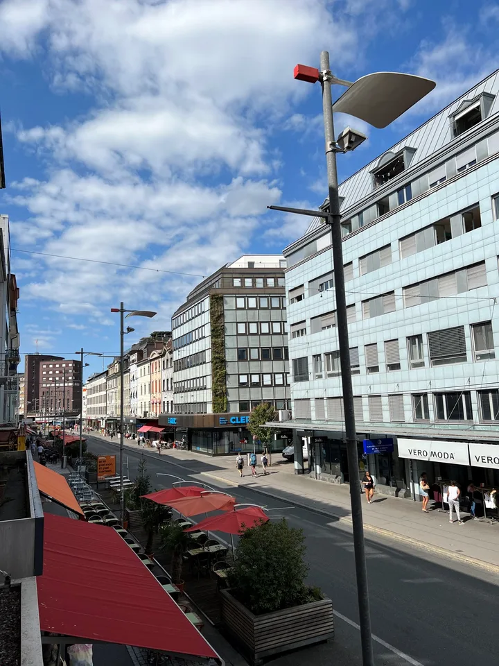 Appartamento moderno di 2.5 locali in posizione centrale a Biel – foto 10 di 10