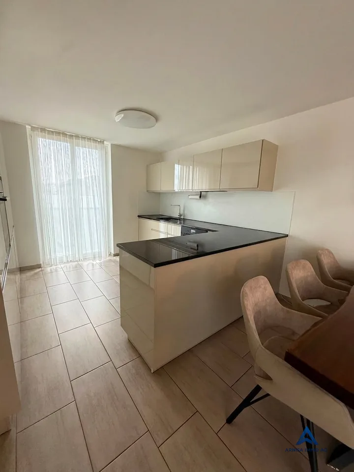 Incantevole appartamento di 4,5 locali con balcone e vista splendida a Kaiseraugst – foto 4 di 24