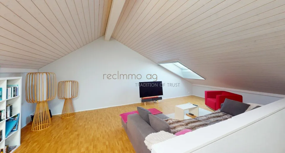 Modernes, lichtdurchflutetes 6.5-Zimmer-Reiheneinfamilienhaus mit Garten in Obfelden – Foto 2 von 13