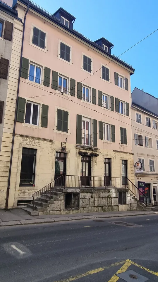 4 locali luminosi di 100 m² al 3° piano – ristrutturato con 2 bagni – foto 6 di 7