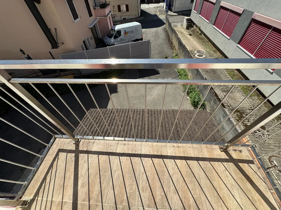 Helles Duplex-Wohnung mit 4.5 Zimmern in Saint-Imier – sofort verfügbar