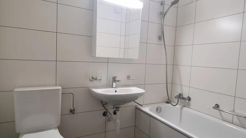 Helles 4-Zimmer-Wohnung mit 2 Badezimmern – sofort verfügbar – Foto 6 von 9