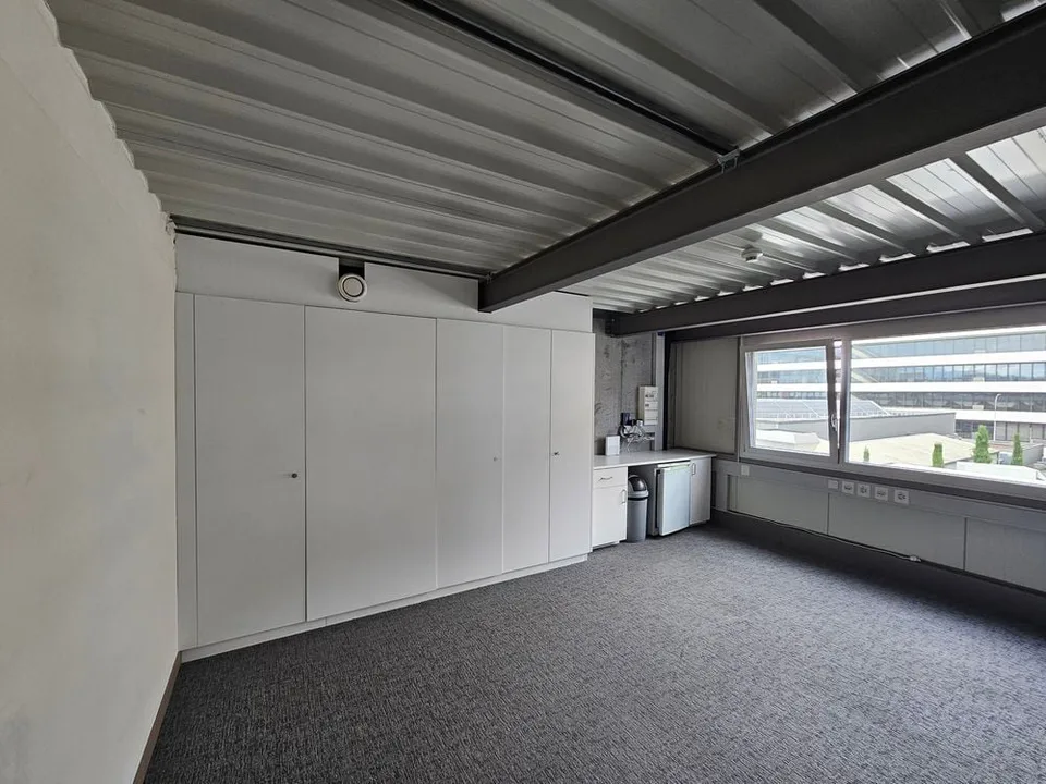 Office on the 1st floor – photo 3 of 4