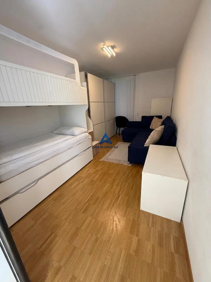 Helle 4.5-Zimmer-Wohnung mit Balkon in Kaiseraugst – sofort verfügbar! – Foto 8 von 15