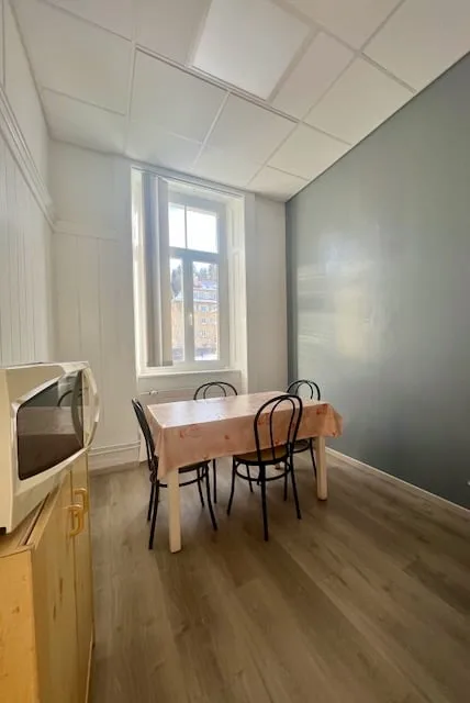 In vendita! Bellissimo edificio misto, con 14 garage e 18 posti auto – foto 6 di 14