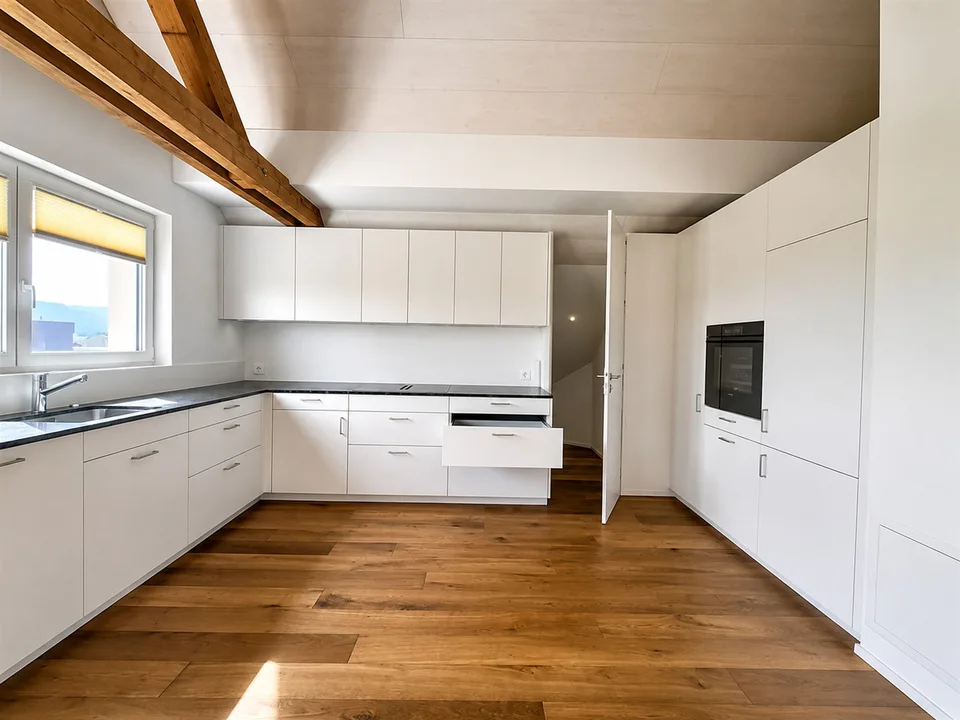 Votre maison spacieuse : appartement de 5,5 pièces rénové de manière rêveuse