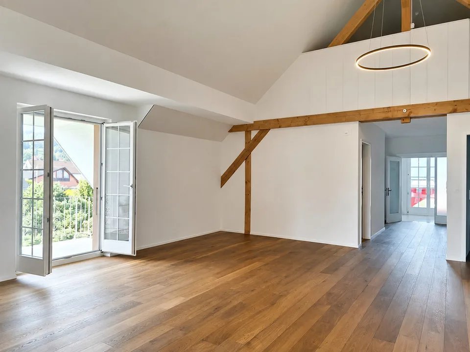 Votre maison spacieuse : appartement de 5,5 pièces rénové de manière rêveuse