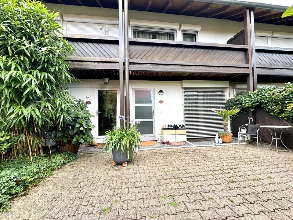 Familiare e spazioso con giardino e parcheggio sotterraneo