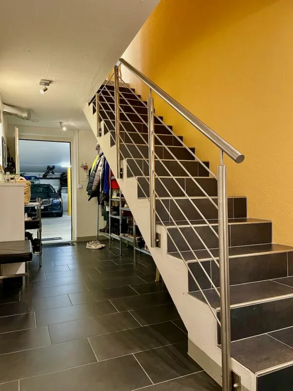 Casa a schiera, lorda, centrale, tranquilla con linguaggio formale chiaro – foto 17 di 20