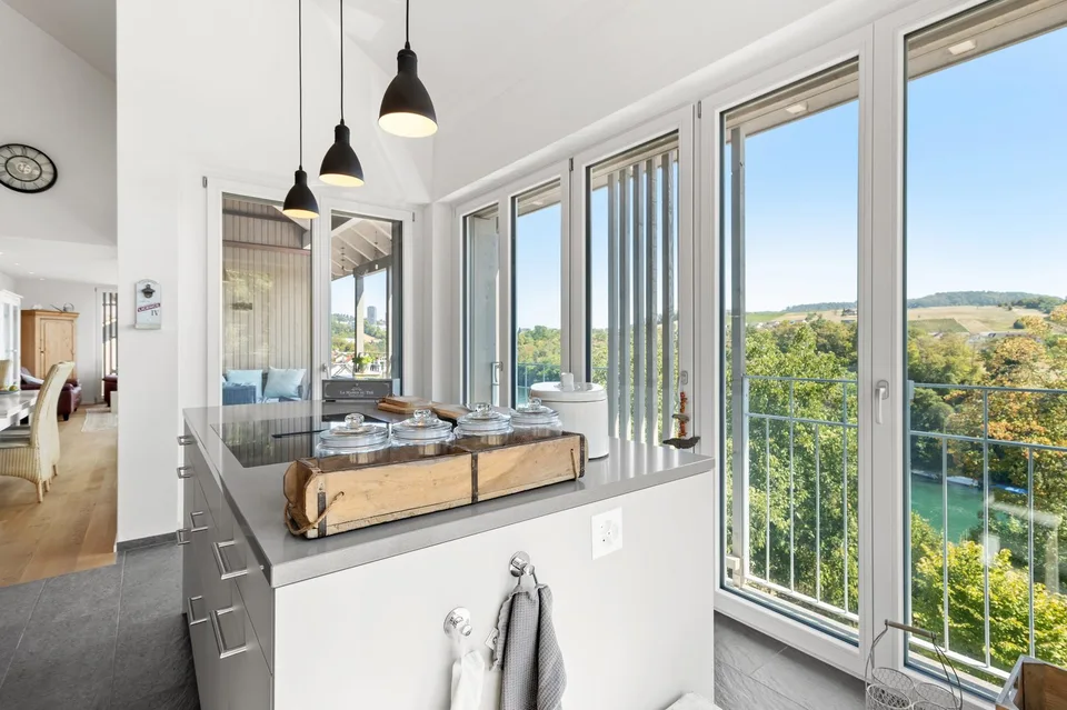 Fantastische 4-Zimmer Maisonette- Wohnung mit Rheinblick – Foto 4 von 13