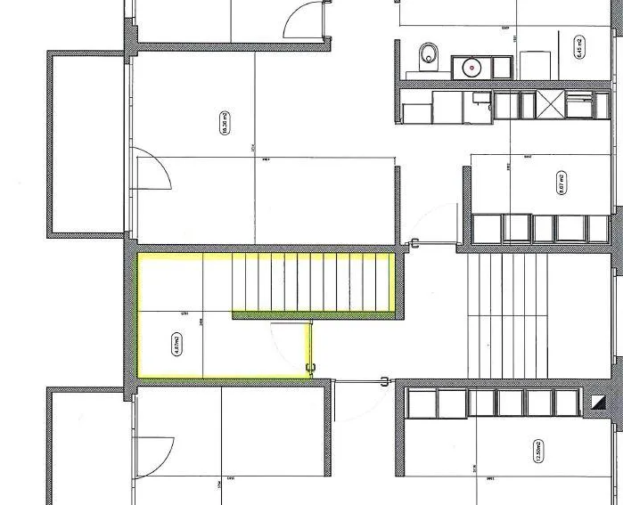 Vaste appartement loft au dernier étage