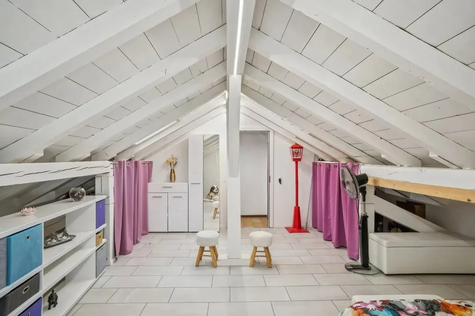 Zweifamilienhaus mit Charakter in Saillon – 5 Zimmer, renoviert 2024 – Foto 8 von 10