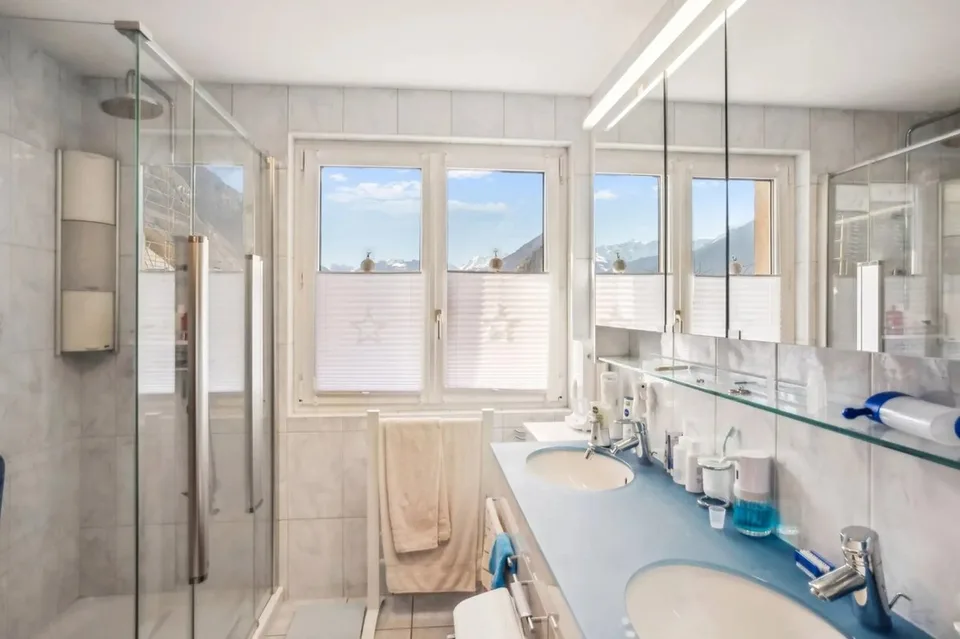 Zweifamilienhaus mit Charakter in Saillon – 5 Zimmer, renoviert 2024 – Foto 7 von 10