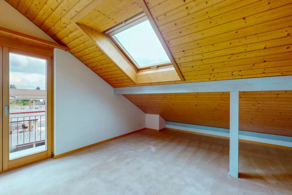 Due appartamenti, una casa piena di possibilità – foto 22 di 22