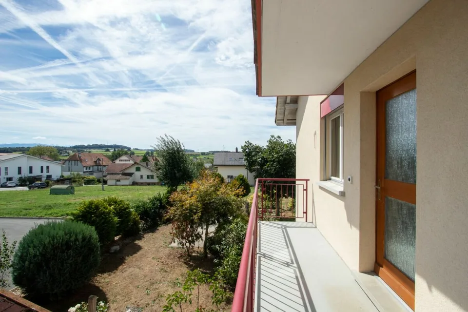 Due appartamenti, una casa piena di possibilità – foto 8 di 22