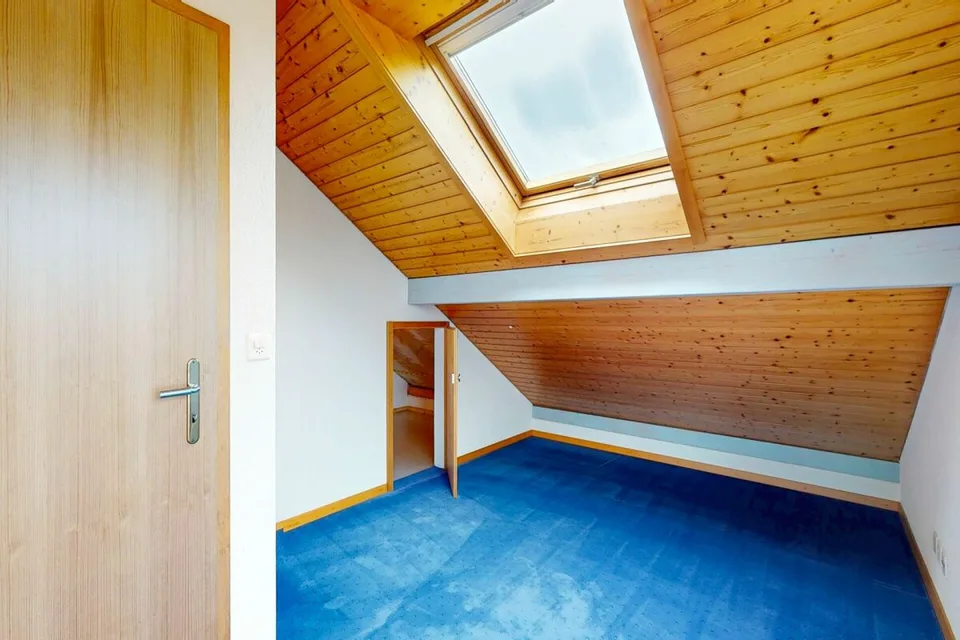 Due appartamenti, una casa piena di possibilità – foto 19 di 22