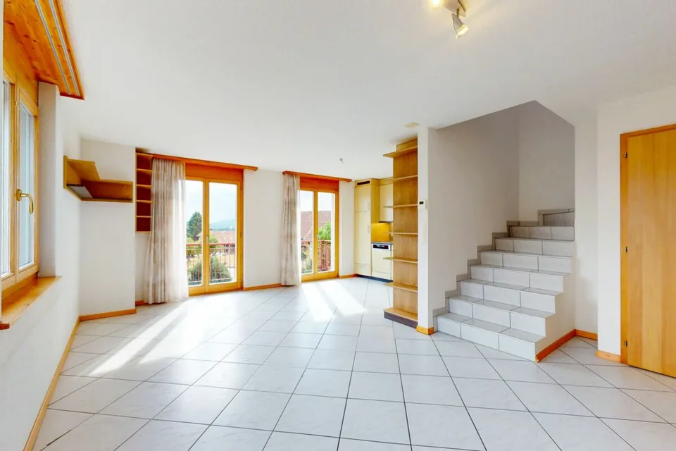 Due appartamenti, una casa piena di possibilità – foto 9 di 22