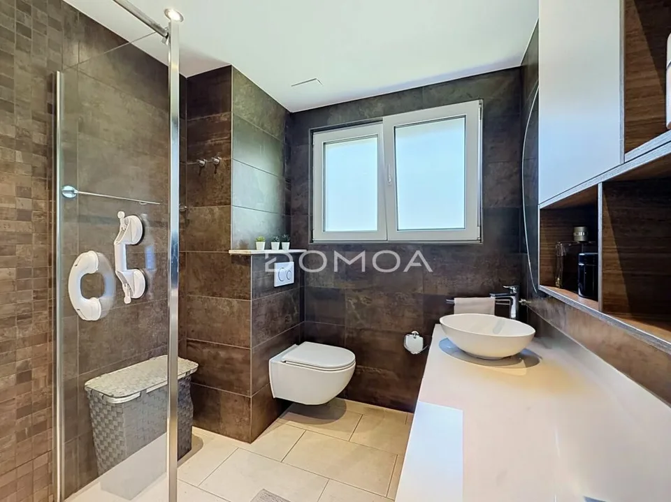 Magnifico 5,5 locali 114 m2 completamente ristrutturato a Villars-sur-Glâne – foto 7 di 13