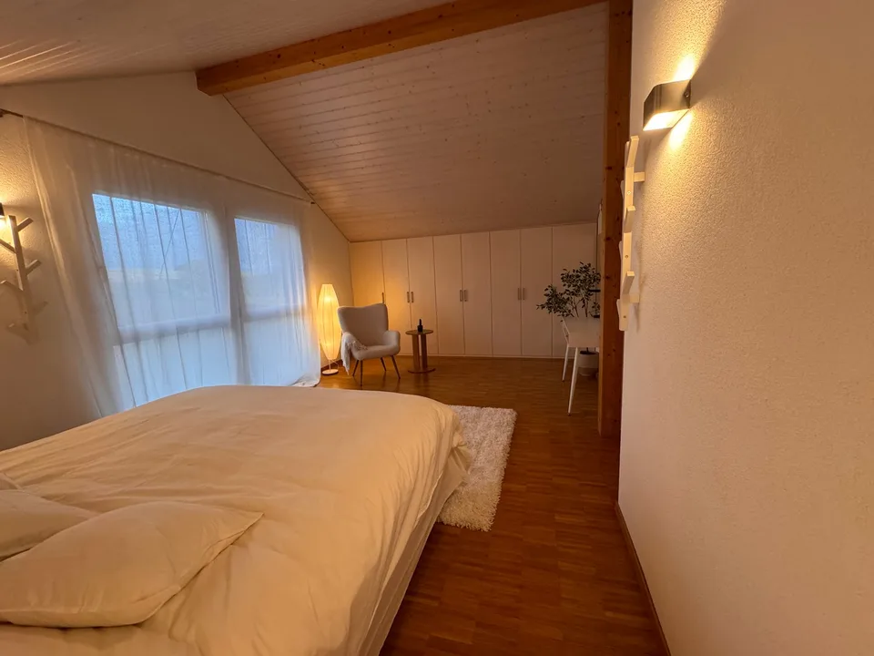Schönes möbliertes Zimmer von 25 m² in einem großen Haus von 270 m²