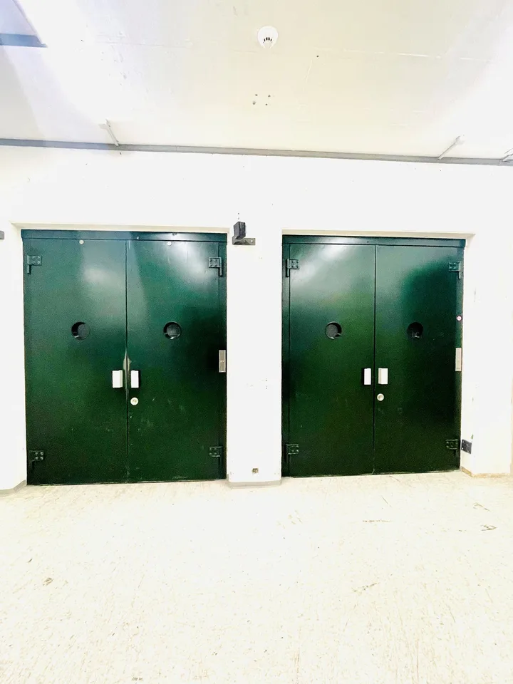 Gewerbe- und Lagerfläche mit Rampe und Lift in Kriens – Foto 2 von 2