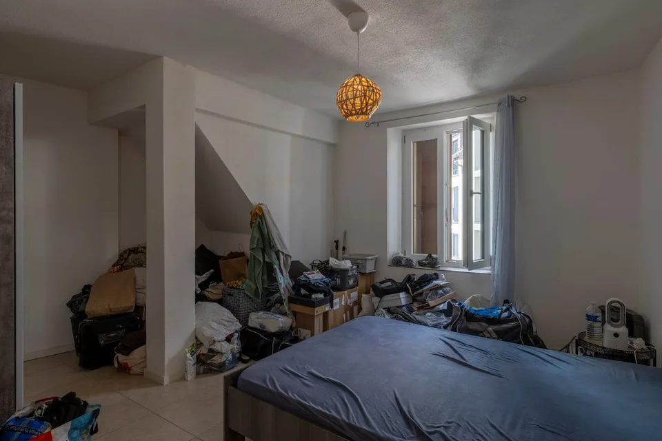 Edificio misto con alto potenziale nel cuore del villaggio di Bôle (Comune di Milvignes) – foto 21 di 26