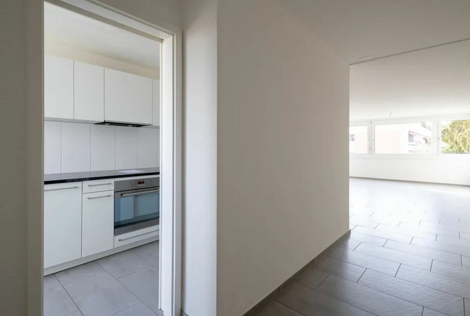 Nähe Mischelicenter- moderne 3 1/2-Zimmerwohnung ohne Balkon in Reinach – Foto 5 von 13