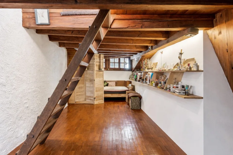 Maison villageoise de caractère balcon en toiture avec très belle vue – Foto 25 von 26