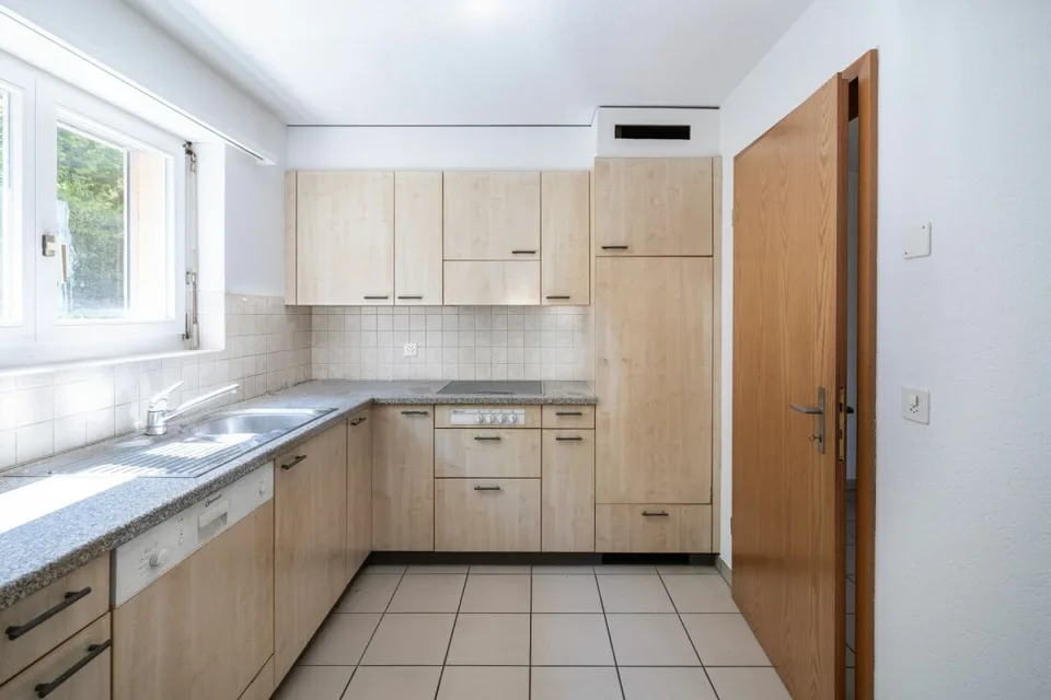 Helle 3.5-Zimmer-Wohnung mit Balkon in Safnern – Foto 9 von 16