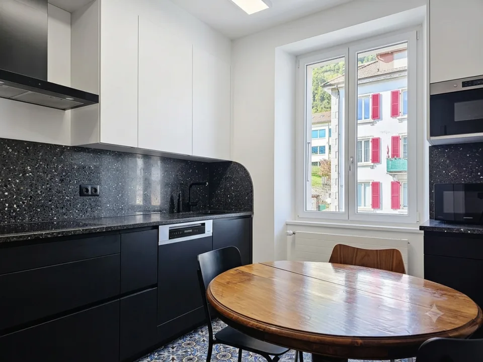 Im Zentrum mit Garage und großem Wohnzimmer – Foto 12 von 13