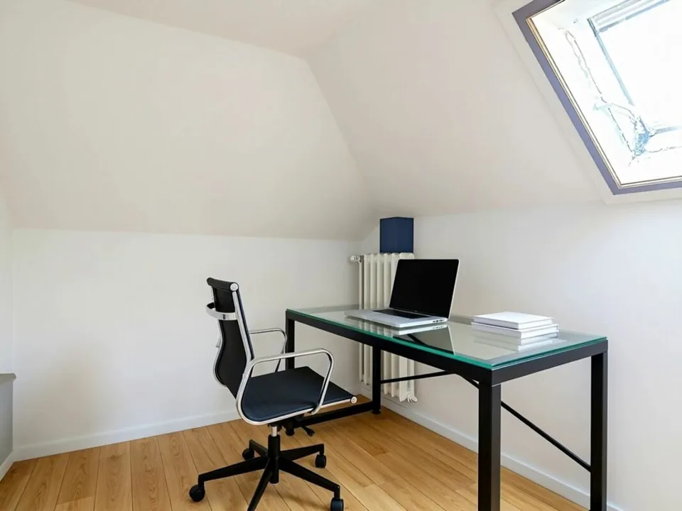 Magnifico potenziale per questo duplex di 5 locali da personalizzare – foto 3 di 11