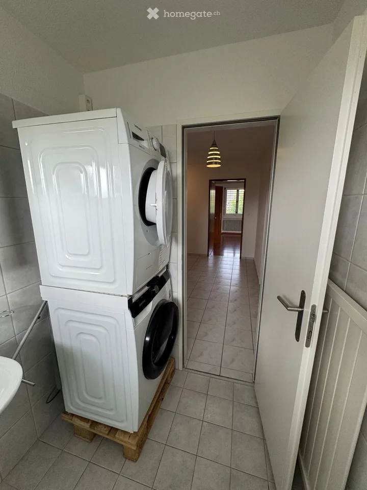 Spacious 5.5-room apartment in Nürensdorf
