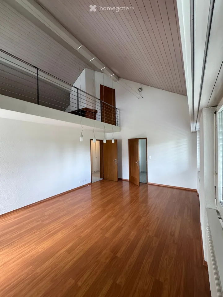 Spacious 5.5-room apartment in Nürensdorf