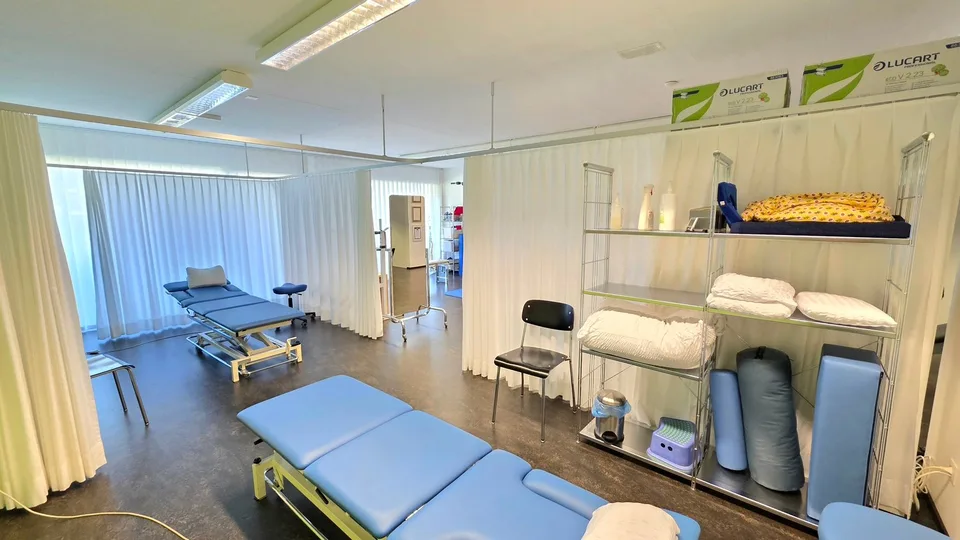 Helle und vielseitige Gewerbe- oder Praxisfläche im Erdgeschoss – Foto 6 von 13