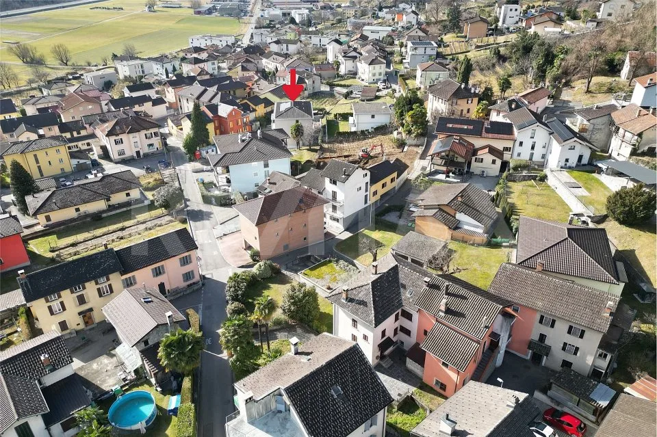 Appartamento 3.5 con 2 posteggi in autorimessa – Foto 3 von 13