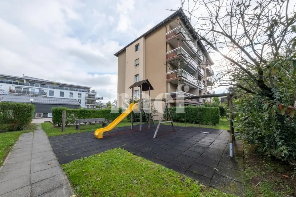 Au Landeron, appartement de 4.5 pièces avec balcon – photo 2 of 10